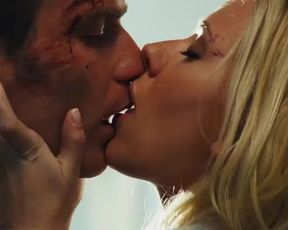 Scarlett Johansson Sexy - The Island (2005)