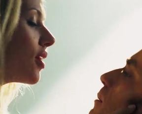 Scarlett Johansson Sexy - The Island (2005)