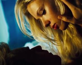 Scarlett Johansson Sexy - The Island (2005)