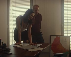 Julie Kieffer - Capitani s01e04e08e12 (2019) Naked actress in a TV movie scene