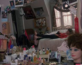 Marisa Tomei naked - Untamed Heart (1993)