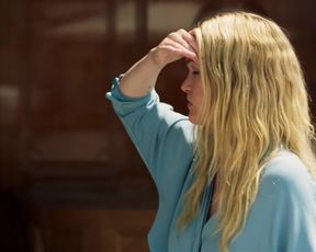 Roxane Duran, Julia Stiles, Lena Olin nude - Riviera s02e01e04e05 (2019)