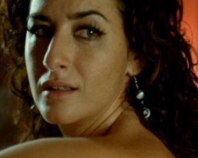 Belen Lopez  - La Distancia