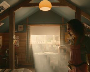 Tanya Reynolds nude - Sex Education s01e06 (2019)