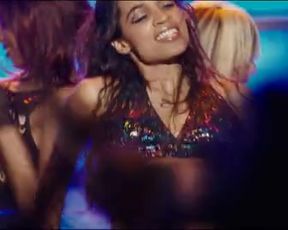 Rosario Dawson sexy, Idina Menzel nude – Rent (2005)