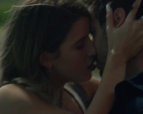 Maria Bopp, Stella Rabello - Me Chama De Bruna s02e03 (2017) Censorship celebs scene