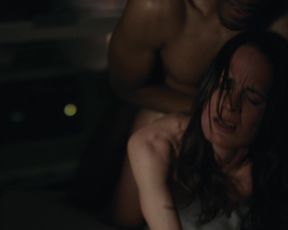 Elizabeth Reaser - Easy s02e02 (2017) Nude movie scene
