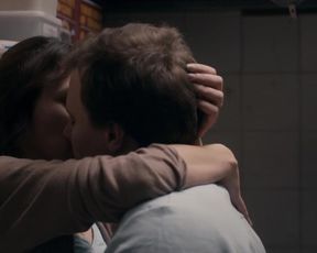 Sarah Adler naked - The Cakemaker (2017)