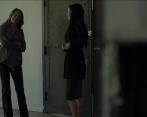 Robin Weigert, Kate Rogal, Erika Latta, Cleo Gray, Mimi Ferraro Nude - Concussio