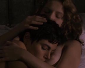 Valeria Solarino & Isabella Ragonese - Viola Di Mare (2009)