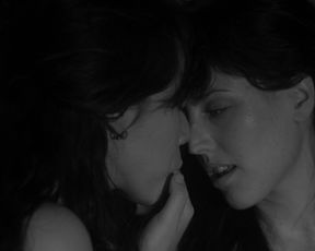 Natalia de Molina, Greta Fernandez nude - Elisa y Marcela (2019)