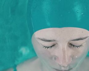 Mariya Borovicheva, Irina Vilkova - Port (2019) Nude movie scene