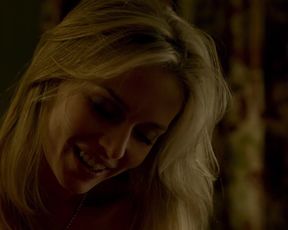 Kelly Curran nude - Grizzly (2014)