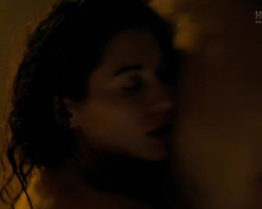 Julia Pogrebinska Nude - Wataha s01e02 (2014)