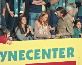 Eliane Iten, Simone Kern nude - Flitzer (2017)