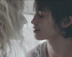 Nanda Costa, Ana Canas nude -  Eu Amo Voce (2018)