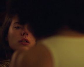 Laia Costa, Alia Shawkat naked - Duck Butter (2018) Lesbian Scene