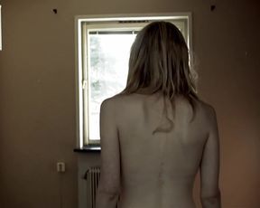 Tora Carlbaum Nude - Tank att fa vakna (2010)
