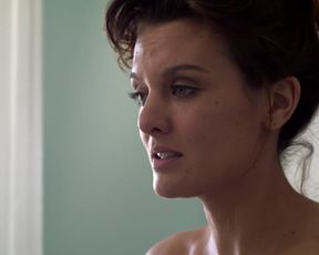 Frankie Shaw nude - SMILF s02e00 (2018)