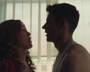 Aimee Lou Wood Naked, Doggy Style, Sex Scene in TV Show 'Sex Education'