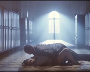 Tereza Vitu nude - Bez doteku (2013)