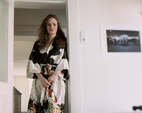 Scarlet Tummers, Sofieke de Kater nude - Layla Leila s01e01-04 (2014)