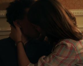 Alma Jodorowsky - La Vie devant elles s02e01 (2017) Nude hot scene