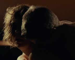 Ana Clara Fischer, Maria Fernanda Candido nude – Meu Amigo Hindu (My Hindu Friend) (2015)