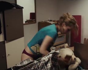 Olimpia Melinte - Bucuresti NonStop (2015) Nude scenes