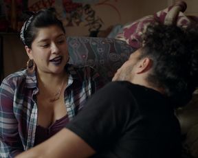 Melissa Barrera, Chelsea Rendon nude - Vida s02e06 (2019)