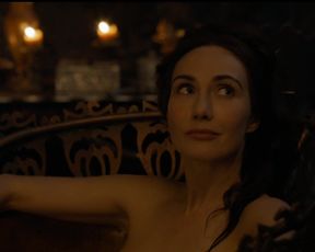 Carice Van Houten GAME OF THRONES (S04 E07)