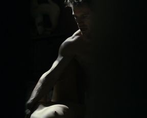 Kierston Wareing, Katie Jarvis naked - Fish Tank (2009)