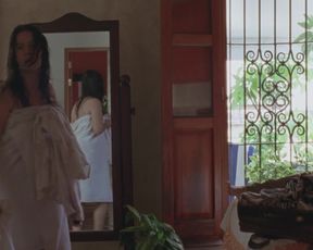 Arcelia Ramirez - Unas ruinas (2019)