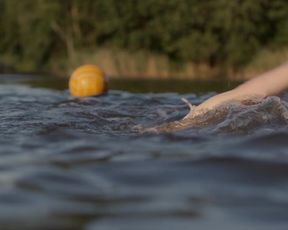 Gina Stiebitz, Lisa Vicari nude - Dark s02e06 (2019)