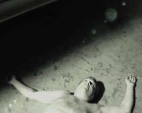 Nellie Benner nude - Vlees (2010)