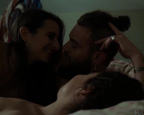 Charlotte Allard, Marie Almosnino nude - Je suis une photo de nous (2019)