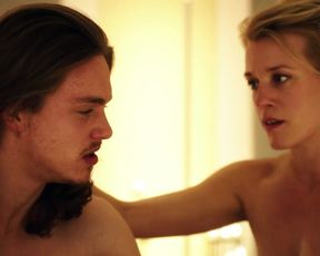 Emmeli Stjarnfeldt naked - Surrogate s01e05-06 (2017)