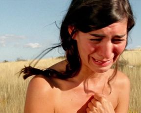 Charlotte Campana nude - La vie sauvage (2017)