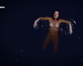 Malou Gorter nude - Oogappels s01e02 (2019)