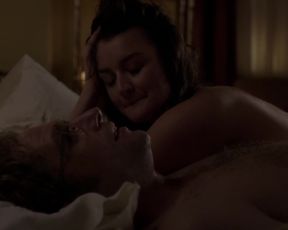 Gillian Alexy – The Americans s03e01 (2015) Censorship nude scene