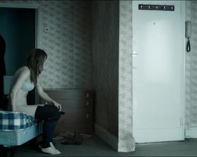 Helen Kennedy Nude, Melissa George (nn) - Hunted (2012) s1e1