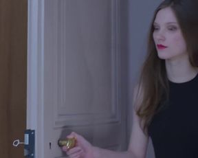 Olivia Jubin nude  - Papa, regarde moi (2017)