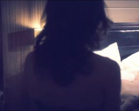 Lindsay Armaou & Lili Bordan & Anna Passey & Funda Önal & Lucy Clements THE SMOKE (2014)