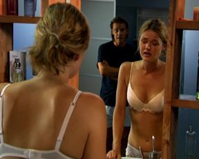 Mi Gronlund naked - Levottomat 3 (2004)