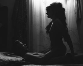 Jessy Moravec naked - Lasst die Alten sterben (2017)