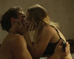 Sara Forestier Nude - Suzanne (2013)