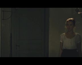 Peri Baumeister Nude - Tabu - Es ist die Seele ein Fremdes auf Erden (2011)