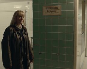 Tara Fischer nude - Walpurgisnacht - Die Mädchen und der Tod (2019)