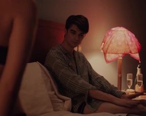 Madeline Weinstein nude - Alex Strangelove (2018)