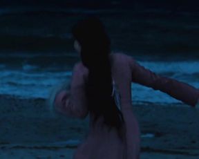 Franziska Wulf, Jana Pallaske  - 12 Meter ohne Kopf (2009)